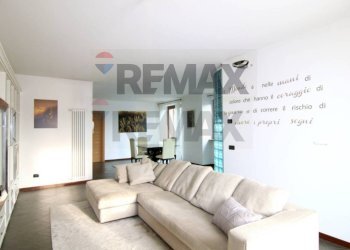 Sala da pranzo - Villa Via Monte Rosa
 
5, Gavirate - photo 19