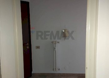 Disimpegno / Ingresso - Ufficio VIA PIAVE
 
12, Varese - foto 4