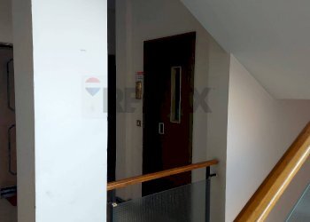 Ascensore e scale - Ufficio VIA PIAVE
 
12, Varese - foto 28