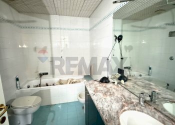 Bagno - Ufficio piazza venti settembre
 
1, Varese - foto 9