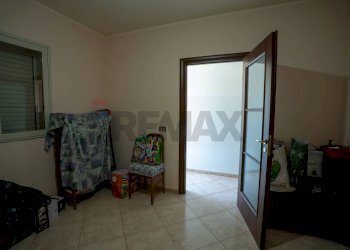 Soggiorno - Four-room apartment Via Pescitello
 
6, Catania - photo 17