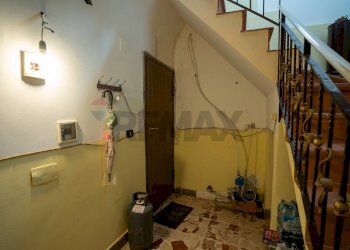 Scale - Four-room apartment Via Pescitello
 
6, Catania - photo 22
