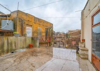 Terrazza - Casa indipendente Via Cona
 
8, Caltagirone - foto 2