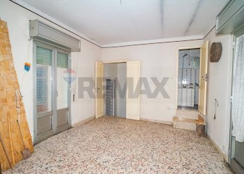 Stanza vuota - Casa indipendente Via Cona
 
8, Caltagirone - foto 4