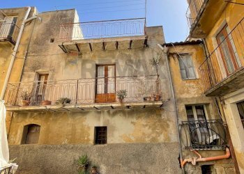 Casa all\'aperto - Casa indipendente Via Cona
 
8, Caltagirone - foto 7