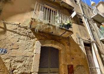 Casa all\'aperto - Casa indipendente Via Cona
 
8, Caltagirone - foto 17