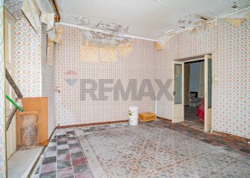Stanza vuota - Casa indipendente Via Cona
 
8, Caltagirone - foto 18