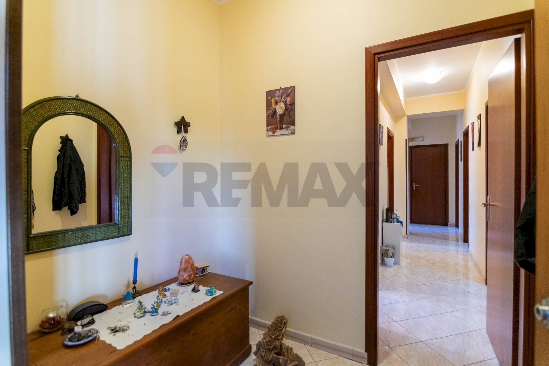 Hall / corridoio - Trilocale Via Taro
 
43, Acireale - foto 3