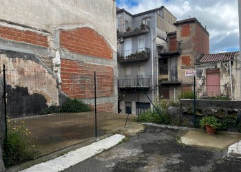 Edificio all\'aperto - Terreno edificabile Via Duilio
 
115, Carlentini - foto 4