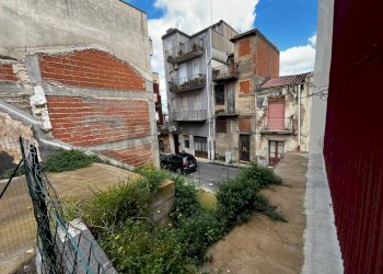 Edificio all\'aperto - Terreno edificabile Via Duilio
 
115, Carlentini - foto 5