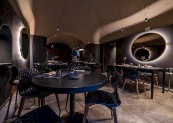 Sala da pranzo - Locale Commerciale Piazza Federico Di Svevia
 
45, Catania - foto 7