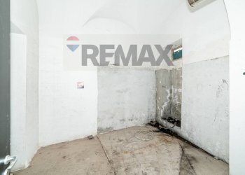 Stanza vuota - Locale Commerciale Piazza Federico Di Svevia
 
45, Catania - foto 20