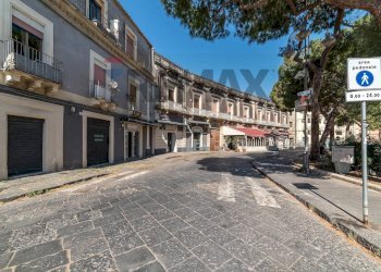 Edificio all\'aperto - Locale Commerciale Piazza Federico Di Svevia
 
45, Catania - foto 23