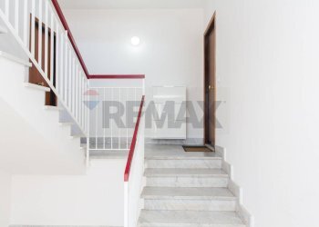 Scale - Quadrilocale Via Carico
 
23, Acireale - foto 9