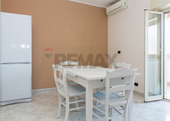 Sala da pranzo - Quadrilocale Via Carico
 
23, Acireale - foto 14