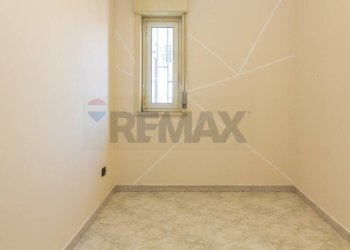 Stanza vuota - Quadrilocale Via Carico
 
23, Acireale - foto 18