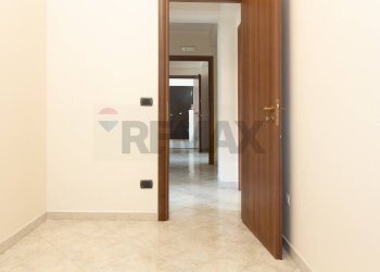 Hall / corridoio - Quadrilocale Via Carico
 
23, Acireale - foto 19