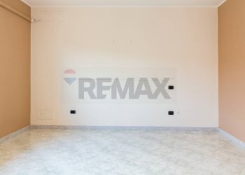 Stanza vuota - Quadrilocale Via Carico
 
23, Acireale - foto 22