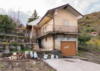 Casa all\'aperto - Villa Via Cosenza
 
Snc, Trecastagni - foto 2