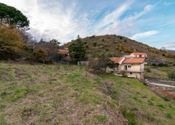 Vista delle montagne - Villa Via Cosenza
 
Snc, Trecastagni - foto 14