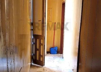 Hall / corridoio - Casa semi indipendente Via Gaspare Pagani
 
21, Riposto - foto 6