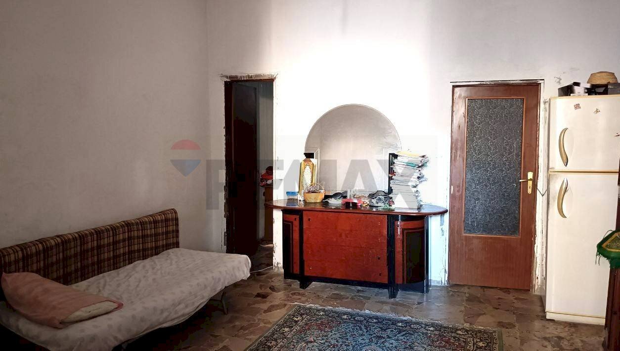 Soggiorno - Casa indipendente Via Gaspare Pagani
 
19/21, Riposto - foto 1