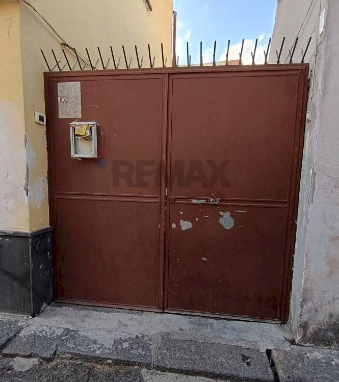 Edificio all\'aperto - Casa indipendente Via Gaspare Pagani
 
19/21, Riposto - foto 3