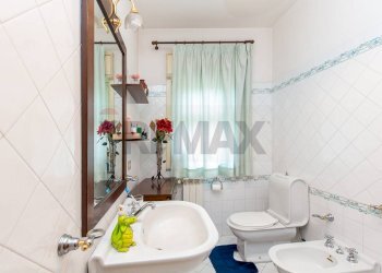 Bagno - Villa a Schiera Via Pizzo Maugeri
 
2, Valverde - foto 6