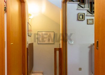 Hall / corridoio - Villa a Schiera Via Pizzo Maugeri
 
2, Valverde - foto 10