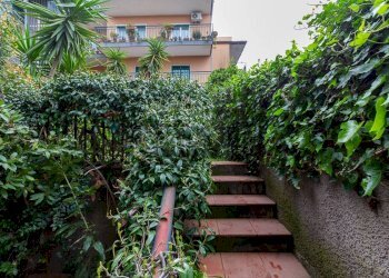 Giardino - Villa a Schiera Via Pizzo Maugeri
 
2, Valverde - foto 20