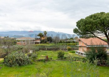 Giardino - Villa a Schiera Via Pizzo Maugeri
 
2, Valverde - foto 39