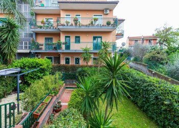 Edificio all\'aperto - Villa a Schiera Via Pizzo Maugeri
 
2, Valverde - foto 61