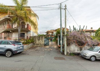 Edificio all\'aperto - Villa a Schiera Via Pizzo Maugeri
 
2, Valverde - foto 74