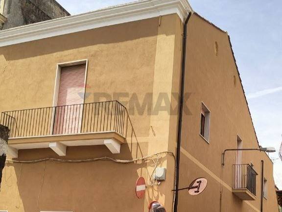 Edificio all\'aperto - Casa semi indipendente Via Giuseppe Arimondi
 
8, Riposto - foto 3
