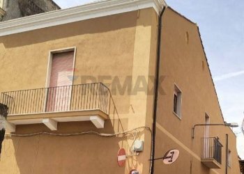 Edificio all\'aperto - Casa semi indipendente Via Giuseppe Arimondi
 
8, Riposto - foto 3