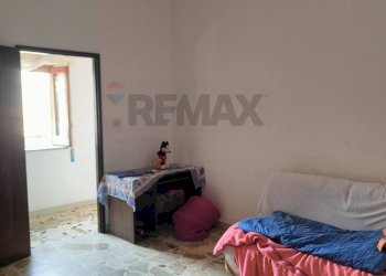 Camera / camera da letto - Casa semi indipendente Via Giuseppe Arimondi
 
8, Riposto - foto 11