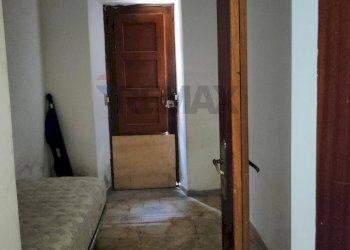 Hall / corridoio - Casa semi indipendente Via Libertà
 
57, Riposto - foto 11