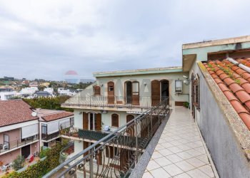 Balcone - Attico via giotto
 
18/20, San Gregorio di Catania - foto 17