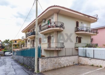 Casa all\'aperto - Attico via giotto
 
18/20, San Gregorio di Catania - foto 34