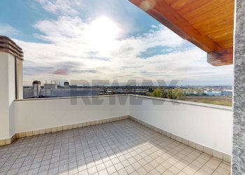 Terrazza - Attico via cristoforo colombo
 
8, Segrate - foto 18