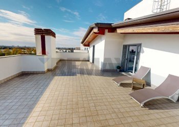 Terrazza - Attico via cristoforo colombo
 
8, Segrate - foto 22