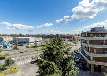 Edificio all\'aperto - Trilocale VIALE LOMBARDIA
 
277, Brugherio - foto 13