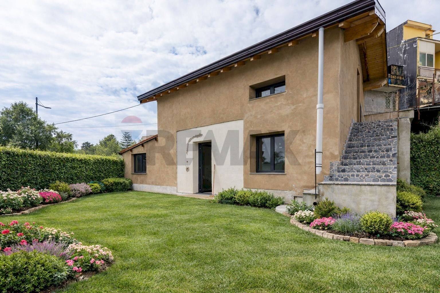 foto realizzata con IA - Villa via giacomo matteotti
 
51, Aci Sant'Antonio - foto 1