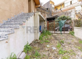 Giardino - Villa via giacomo matteotti
 
51, Aci Sant'Antonio - foto 10