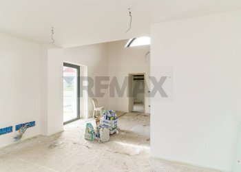 Stanza vuota - Villa via giacomo matteotti
 
51, Aci Sant'Antonio - foto 18