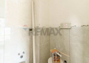 Bagno - Villa via giacomo matteotti
 
51, Aci Sant'Antonio - foto 20