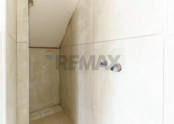 Bagno - Villa via giacomo matteotti
 
51, Aci Sant'Antonio - foto 21