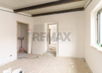 Stanza vuota - Villa via giacomo matteotti
 
51, Aci Sant'Antonio - foto 25