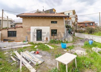 Casa all\'aperto - Villa via giacomo matteotti
 
51, Aci Sant'Antonio - foto 43