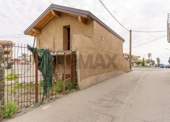 Casa all\'aperto - Villa via giacomo matteotti
 
51, Aci Sant'Antonio - foto 45